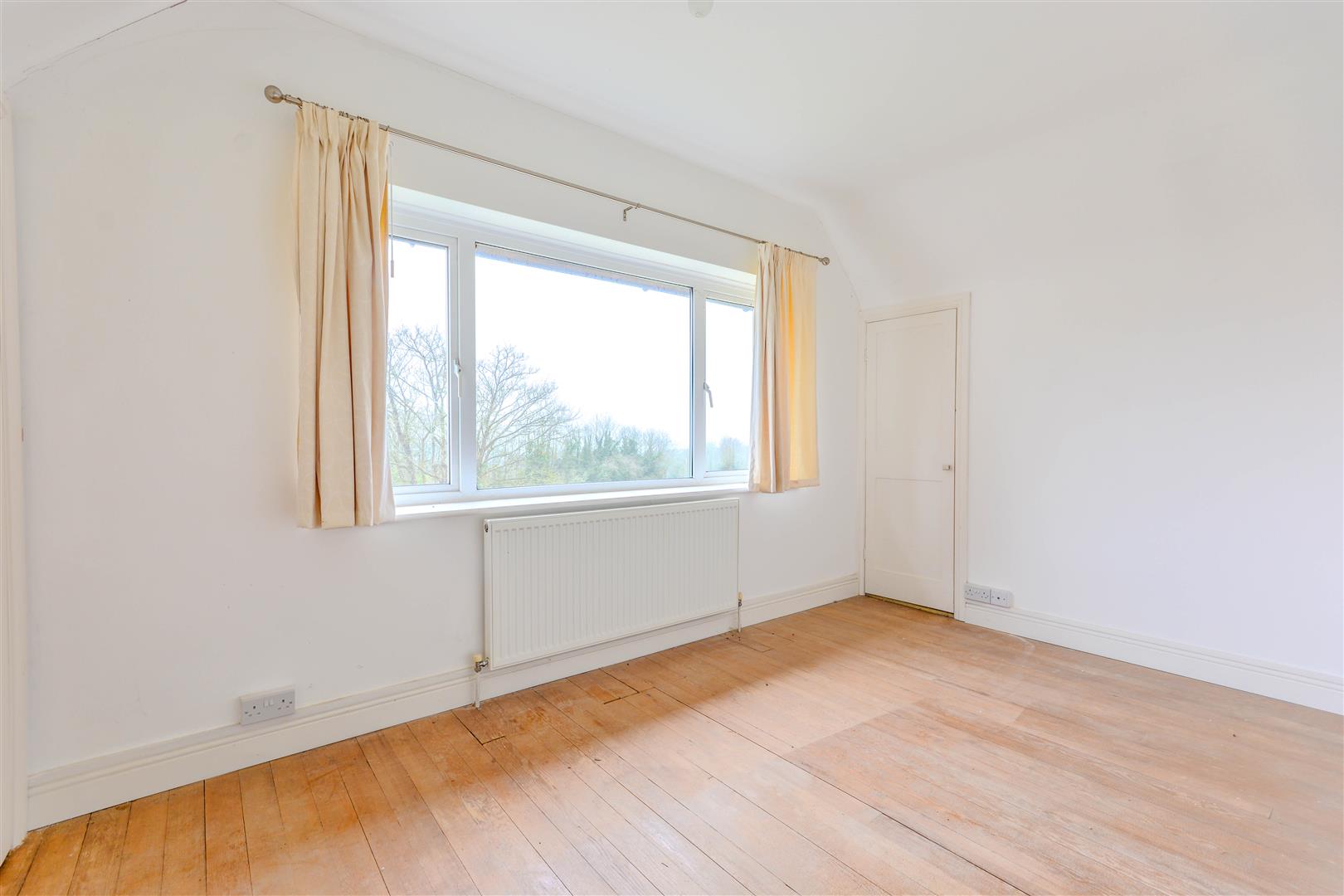 Ochiltree Road, Hastings Rush, Witt & Wilson